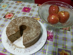 Bolo de Maça e Nozes da Luzan