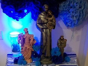 O altar do Santo Antônio para reza da 13a noite